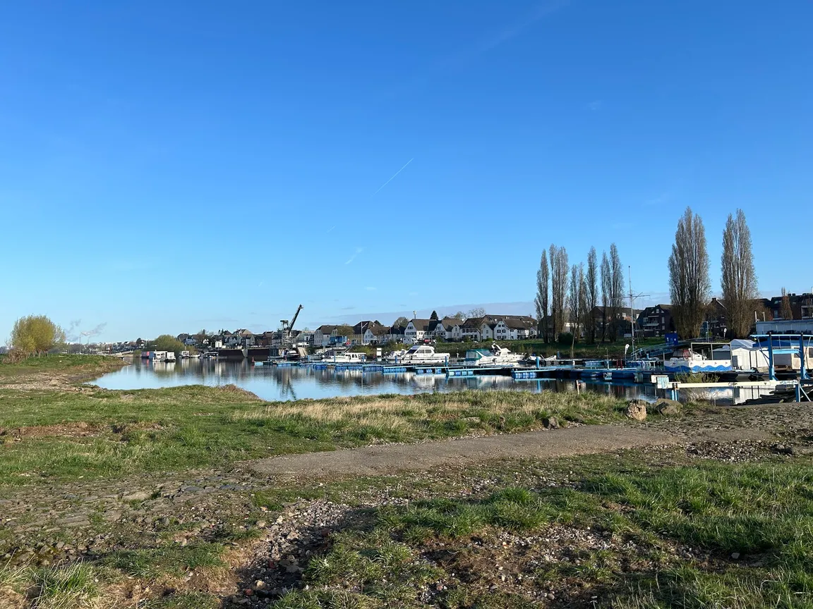 Rhein River Guesthouse
