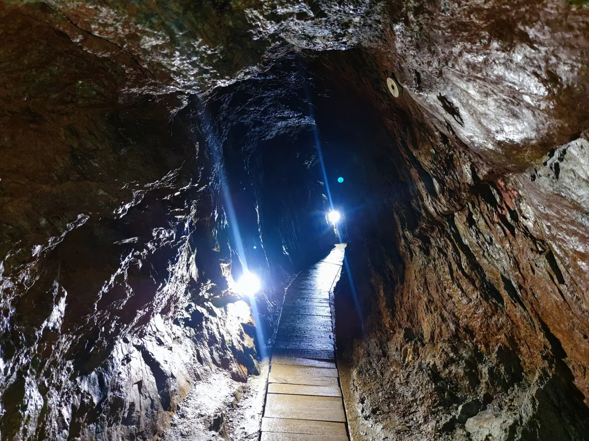 Podziemna trasa turystyczna "Kopalnia św. Jan" w Krobicy - Geopark