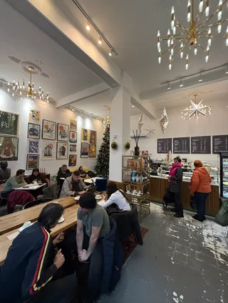 Altruist - Urban Coffee Shop & Bakery