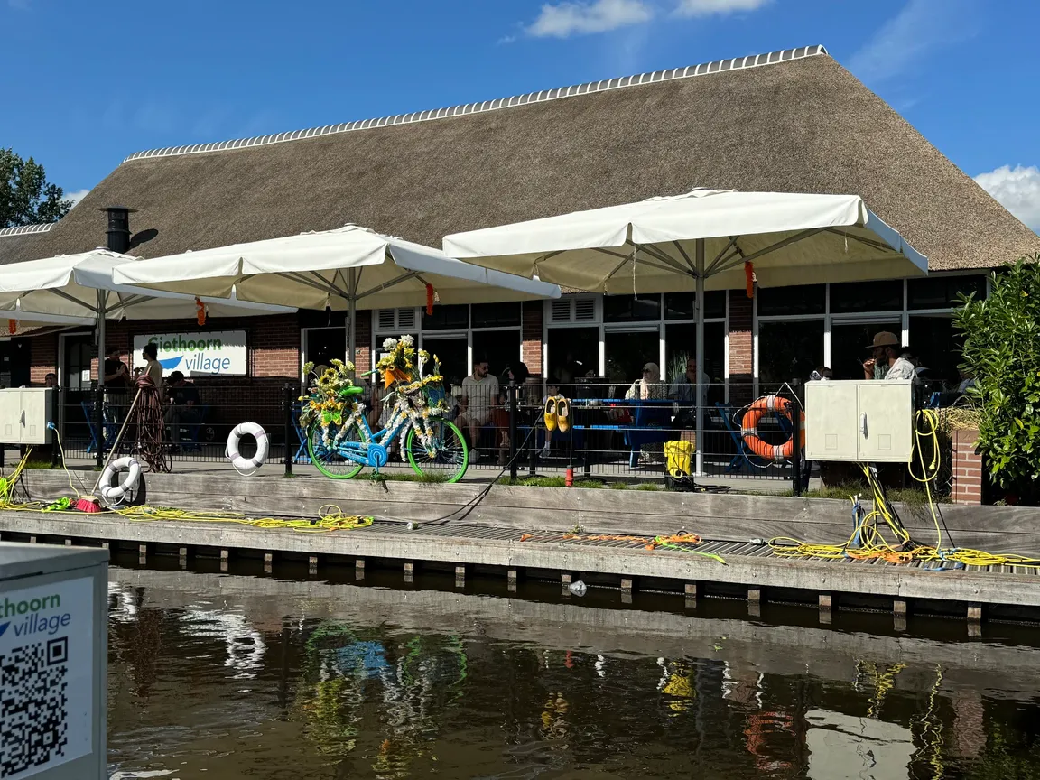 Giethoorn boat rental