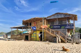 KITE BUEN HOMBRE, Kiteboarding School, Camp, Club, Kitesurfing lessons, gear rental, hotel in Cabarete and Buen Hombre