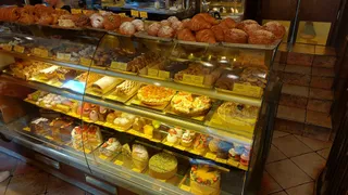 Confectionery-pharmacy Ionic Under the Golden Star