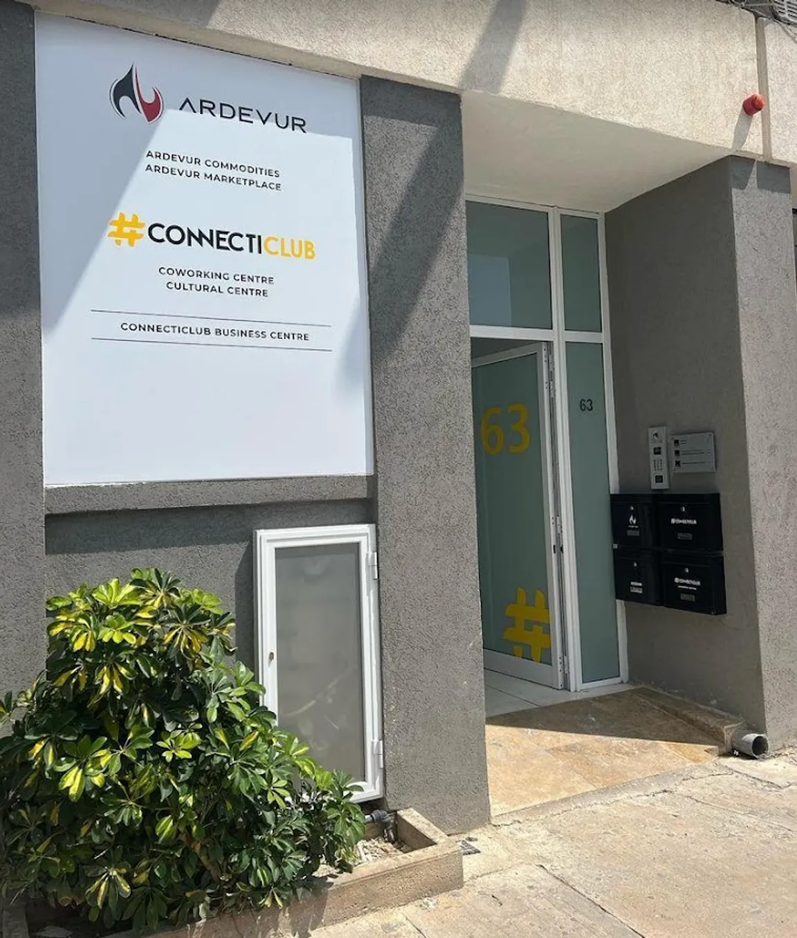 #CONNECTICLUB Coworking & Cultural Centre