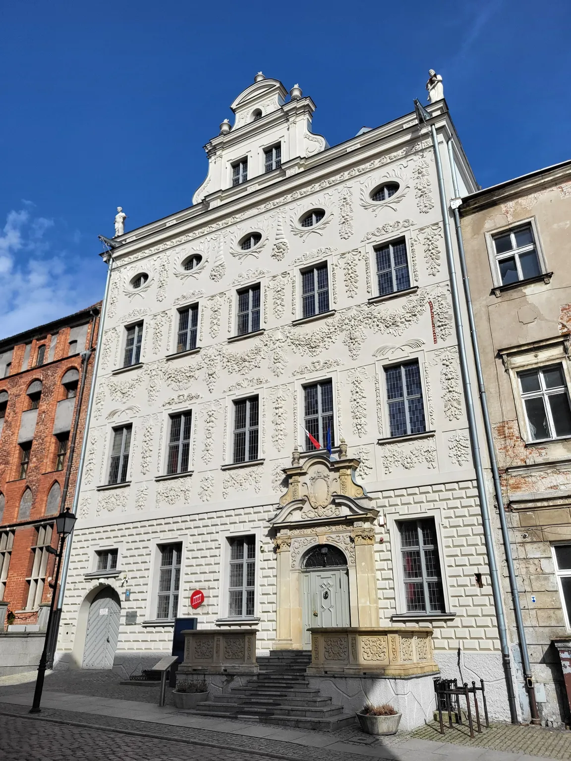 Pałac Dąmbskich w Toruniu