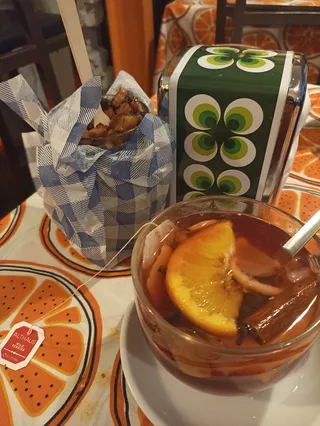Pyzy, Flaki Gorące!