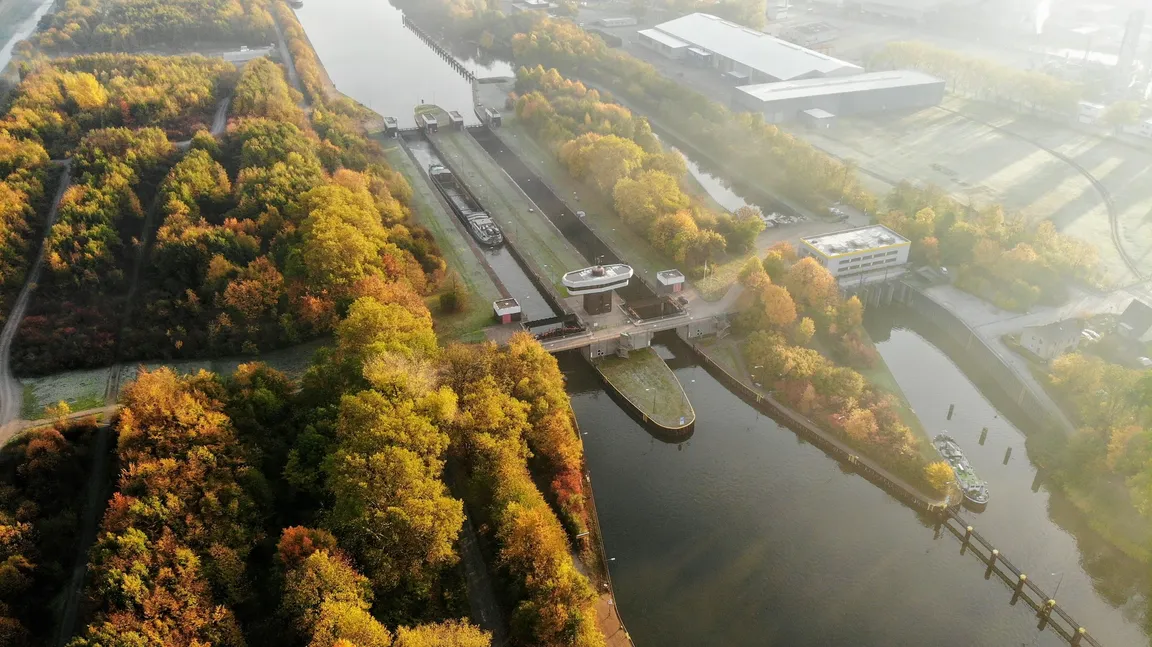 Felsskulptur "Monument for a Forgotten Future"
