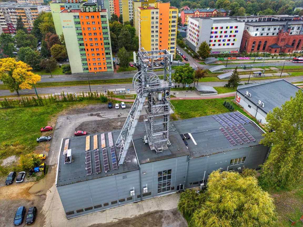 Ściana wspinaczkowa Poziom 450 w Sosnowcu
