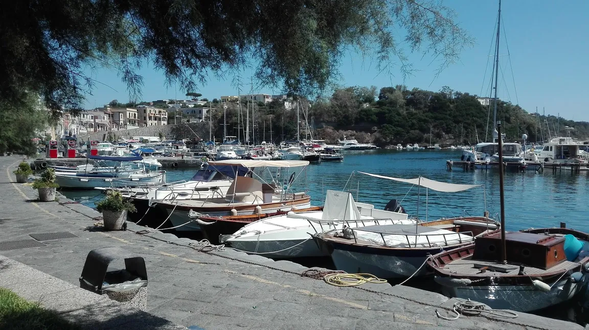 Ciraccio Beach