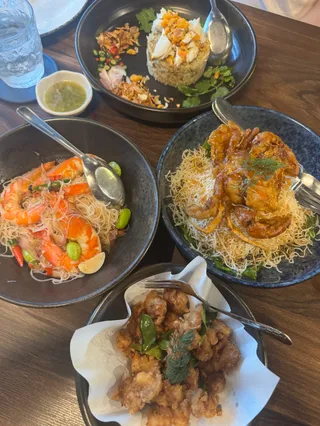 ร้านขจร | Kajohn Authentic Southern Thai Cuisine