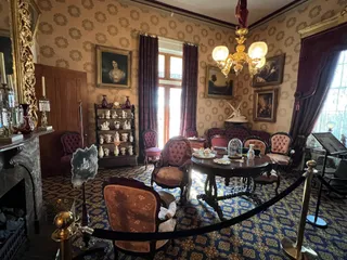 Belmont Mansion