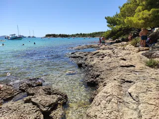 Kosirina Bay