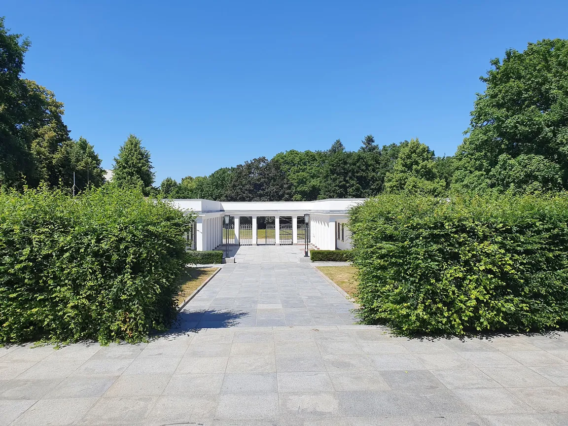 Pomnik Żołnierzy Radzieckich w Berlinie-Tiergarten