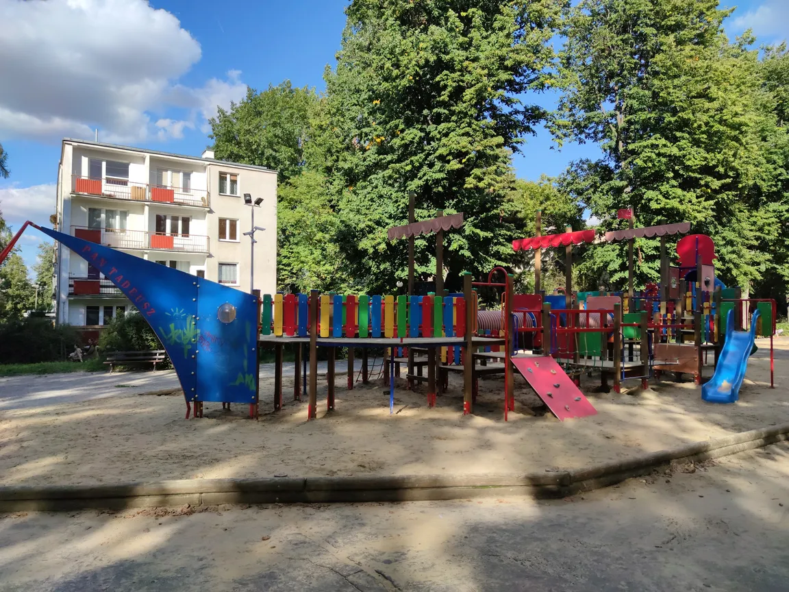 Plac zabaw z Rakietą - Lublin LSM