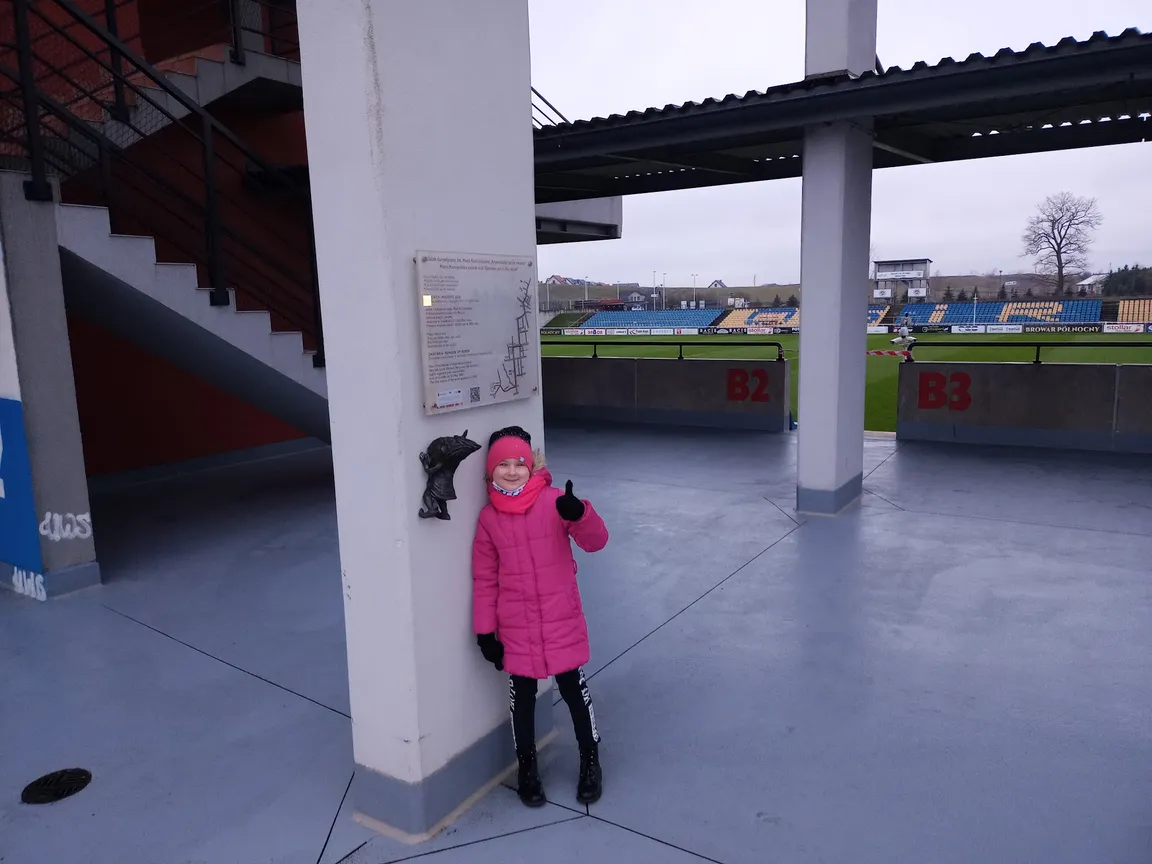 Krasnal Żagiewka - Stadion Wigry Suwałki - Nr 1 Szlak Krasnali w Suwałkach