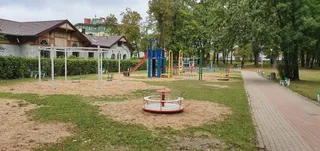 Park oraz Plac Zabaw "Hasanka"