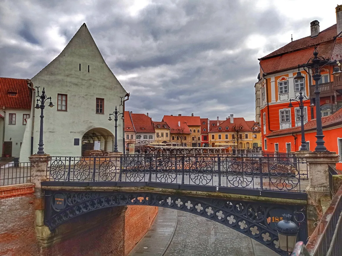 Most Kłamców