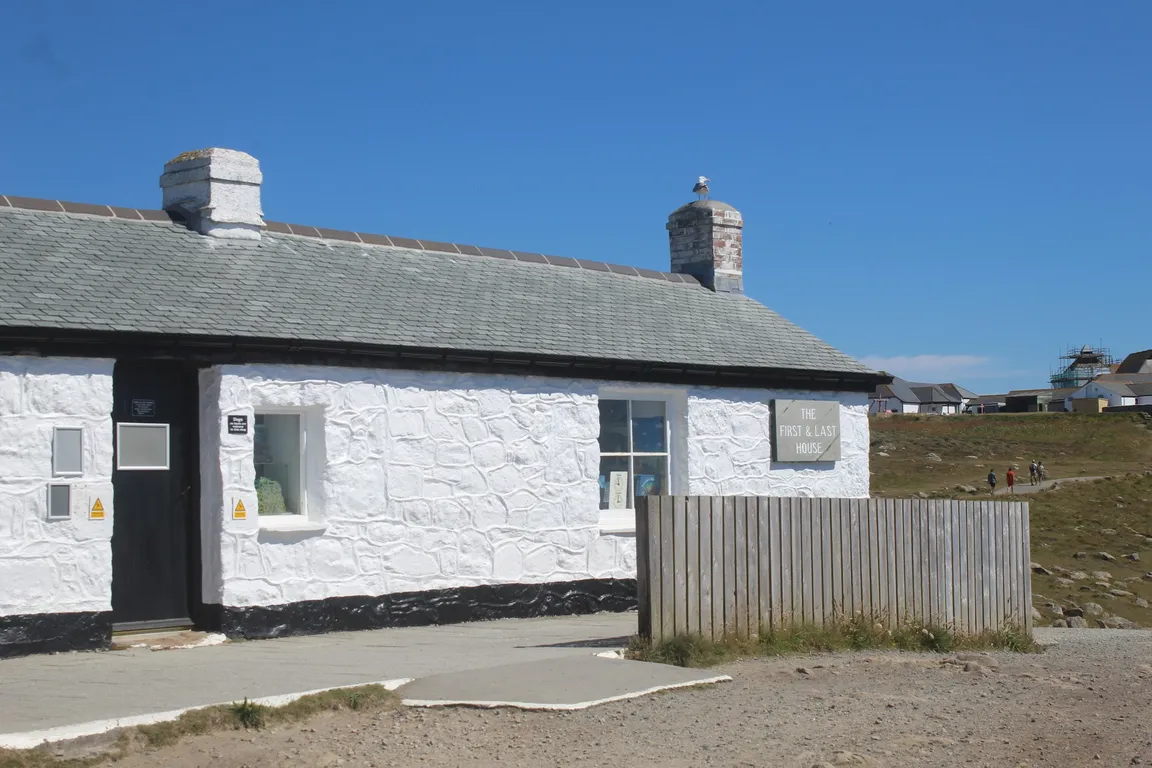 Land’s End