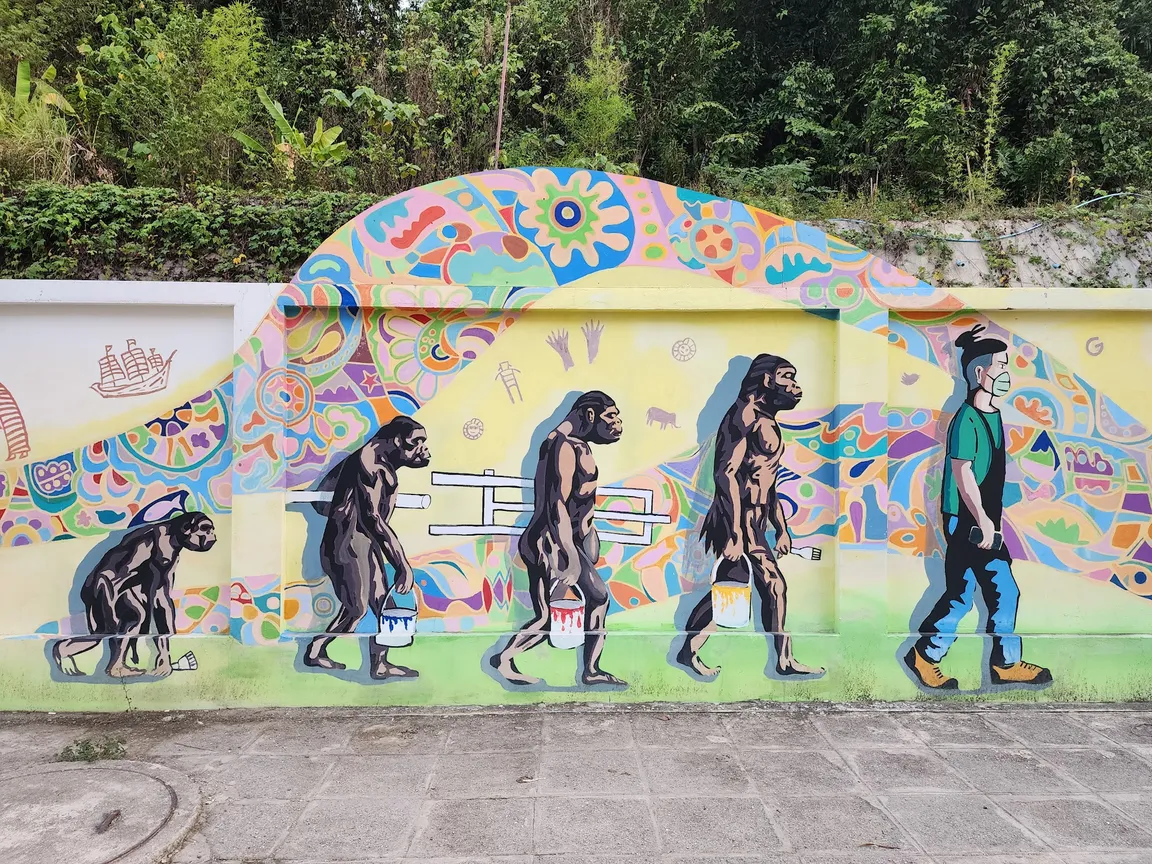 Krabi Street Art : The wall of Kaew Korawaram Temple