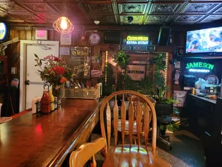 The Harp Irish Pub