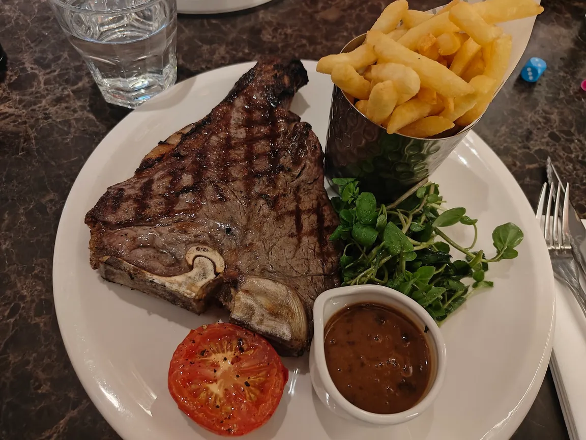 Harry's Restaurant