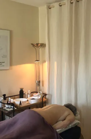 Institut de Beauté Pure Beauté Avignon - Esthéticienne & Expert de la peau, massage facial anti-âge et soin minceur