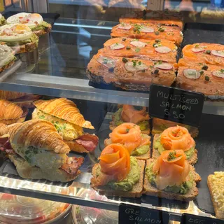 Nomad Bread & Coffee