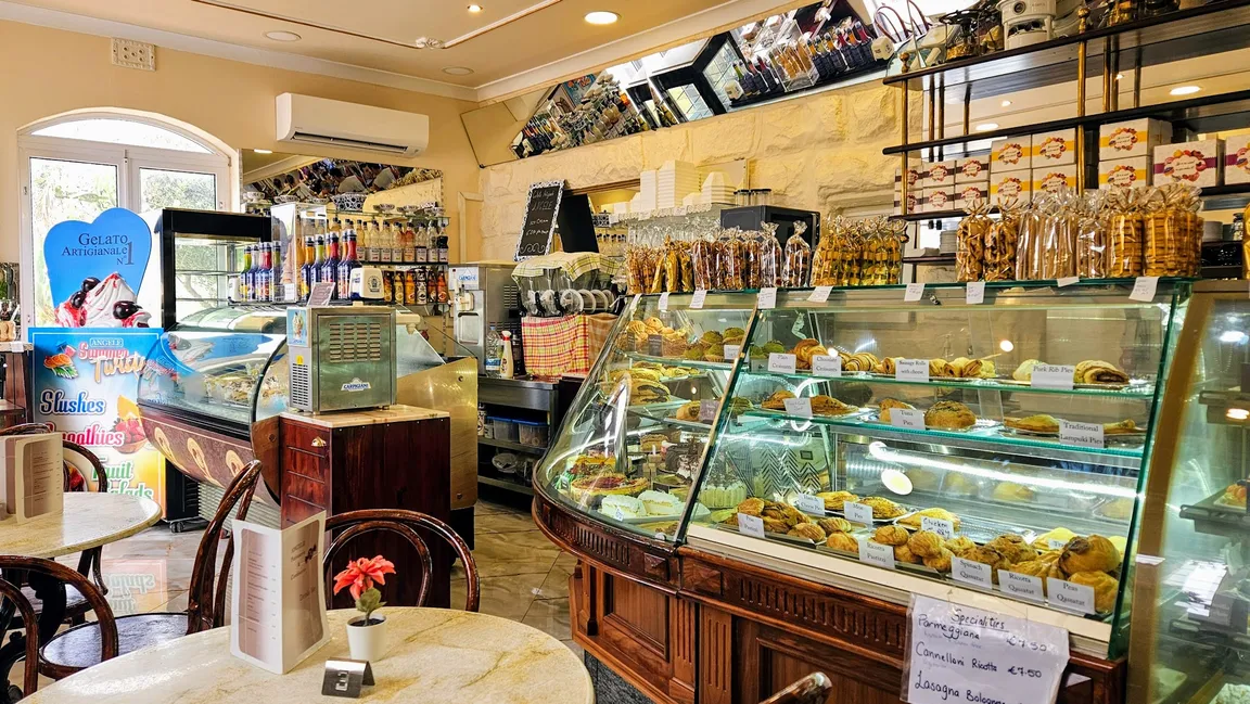 ANGELE Patisserie & Confiserie