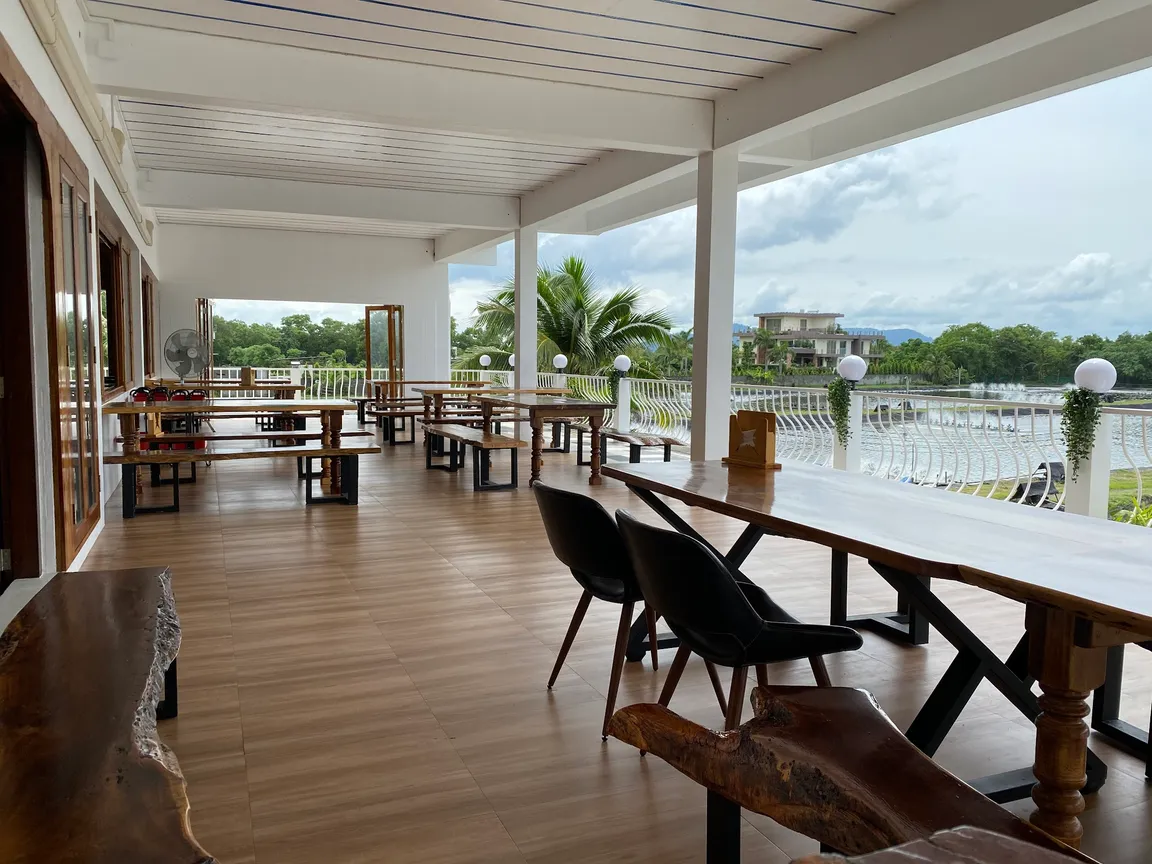 TONOAK SEAFOOD&CAFE