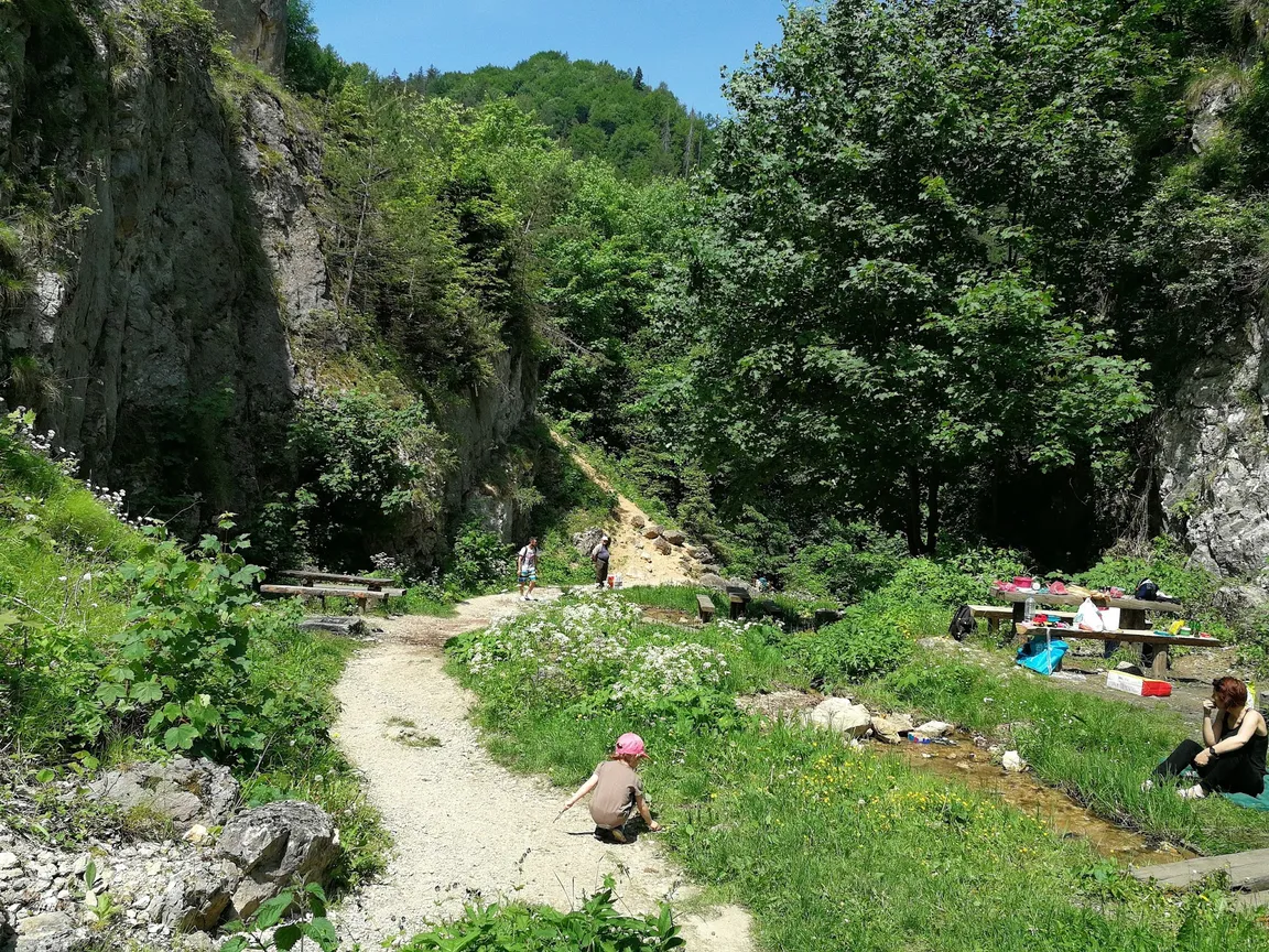Solomon's Rocks