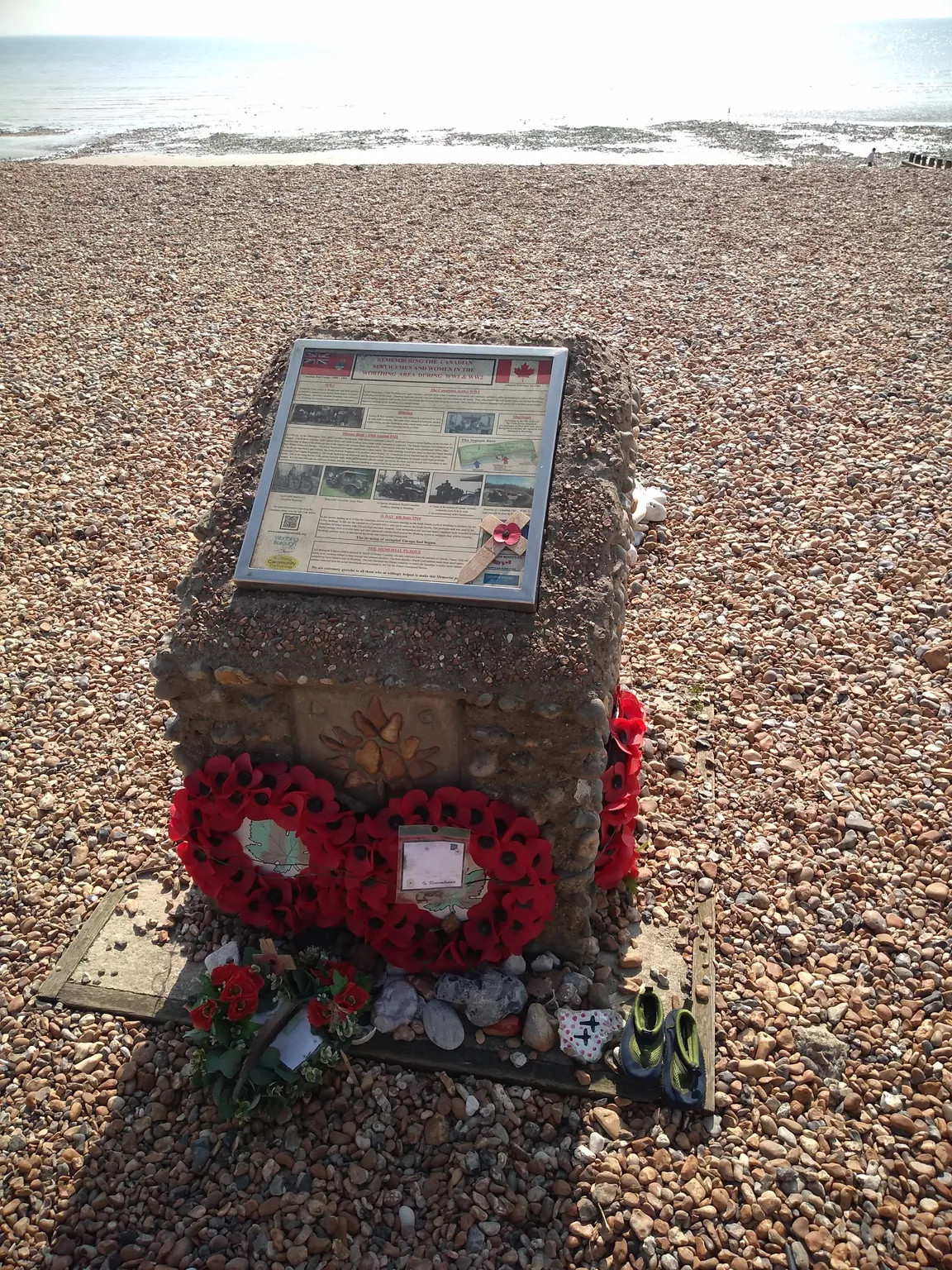 War Memorial - Canadian Service Men & Women