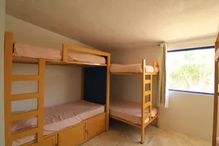 Todos Santos Hostel