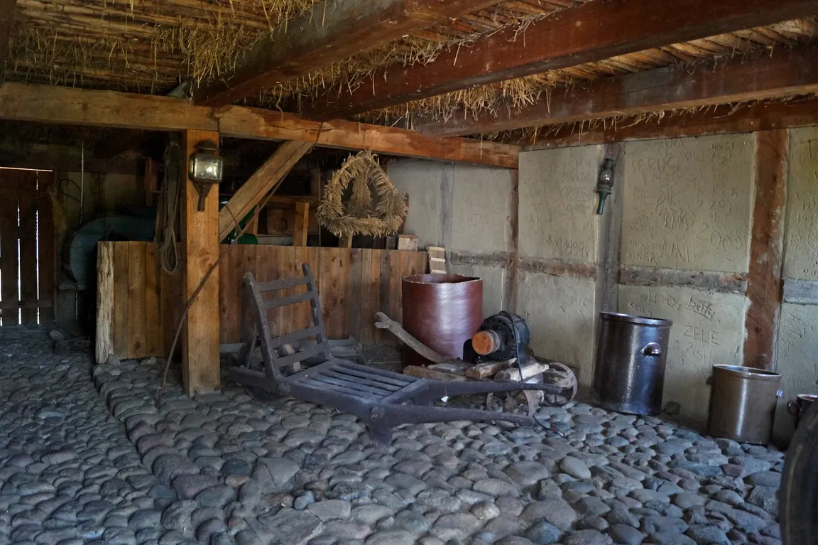 Muzeum Ziemi Puckiej im. Floriana Ceynowy- Skansen "Zagroda Gburska i Rybacka w Nadolu"