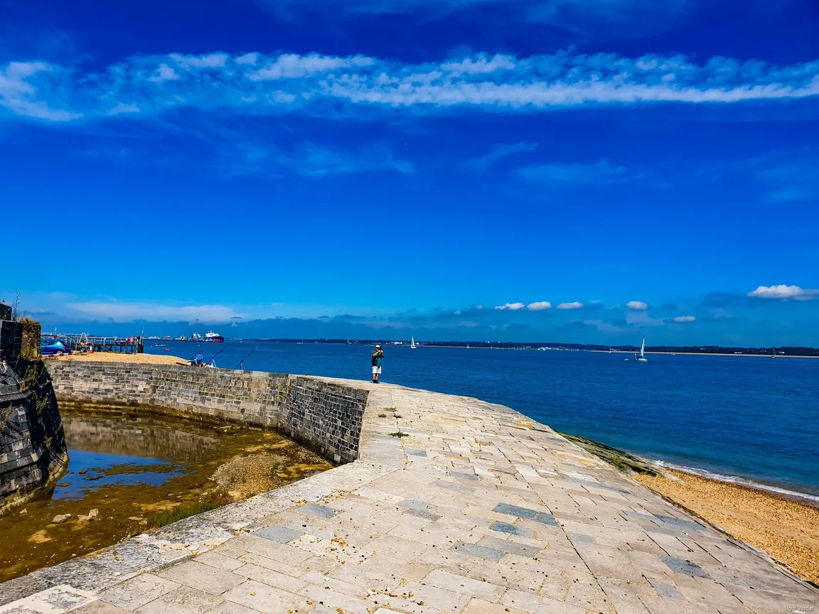 Calshot Castle