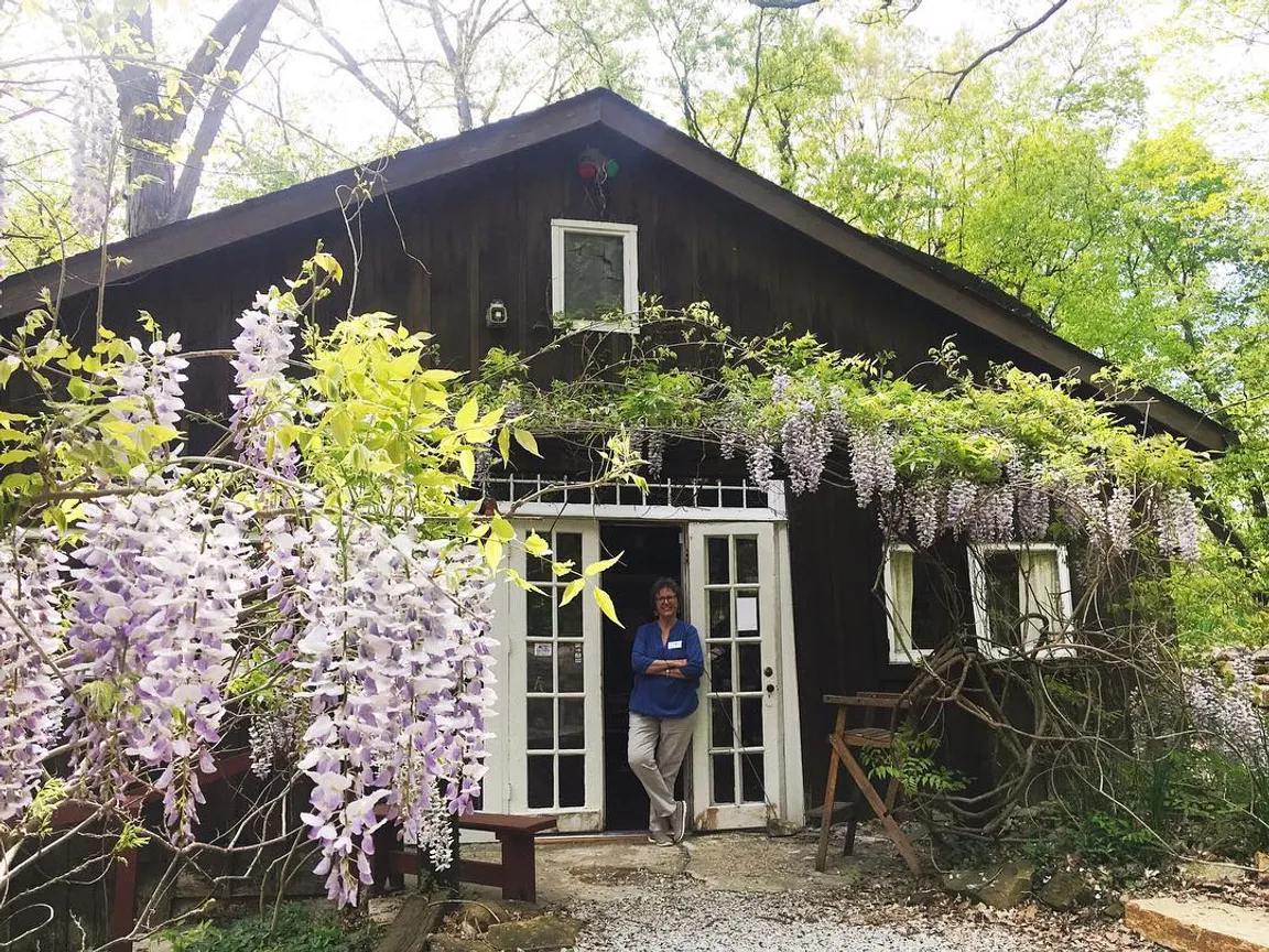 The Little Loomhouse