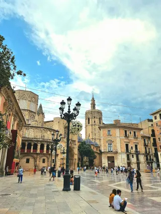 Plaza de la Escolanía de Nuestra Señora de los Desamparados