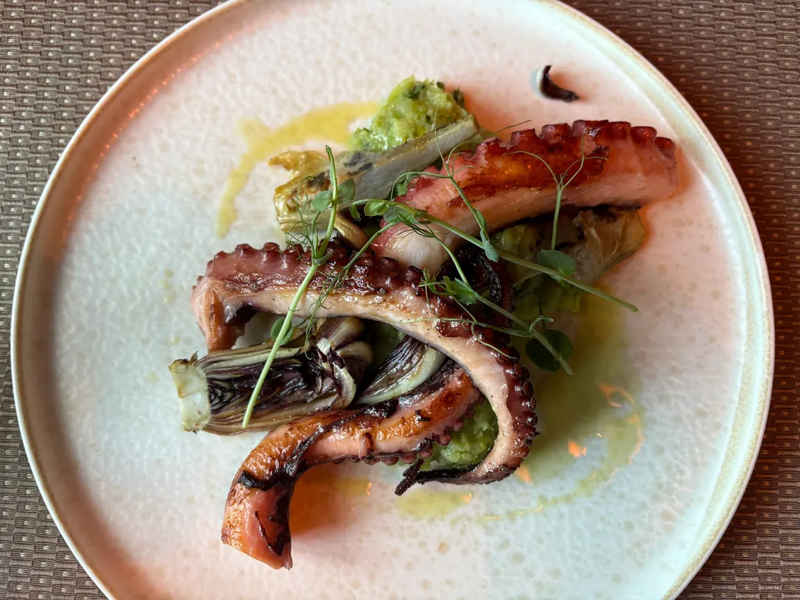 Food & wine bar GANEUM