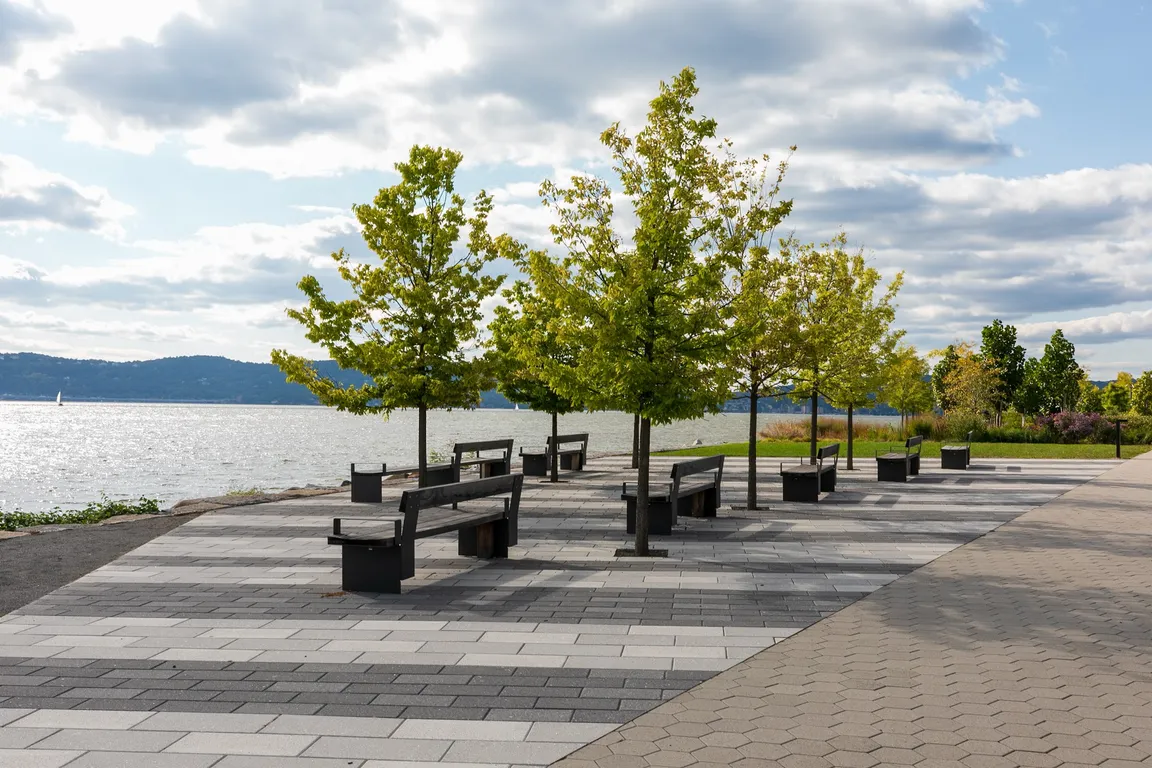 Scenic Hudson RiverWalk Park at Tarrytown