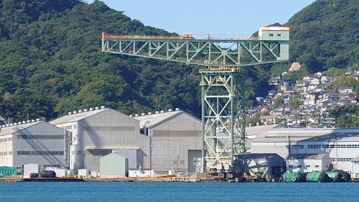 Giant Cantilever Crane (World Heritage Site)