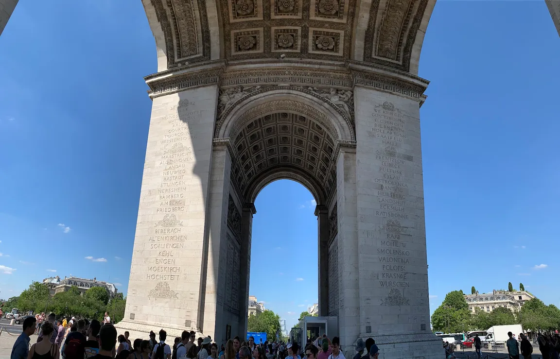 Łuk Triumfalny w Paryżu