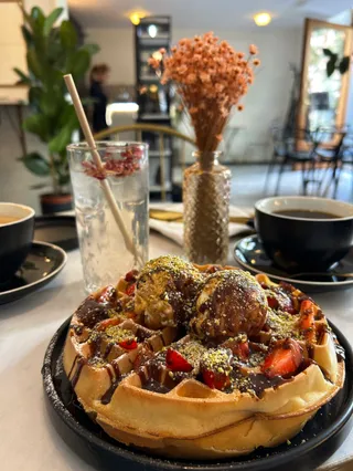 Marble Café | specialty coffee & all day breakfast | śniadania, desery, kawa, matcha