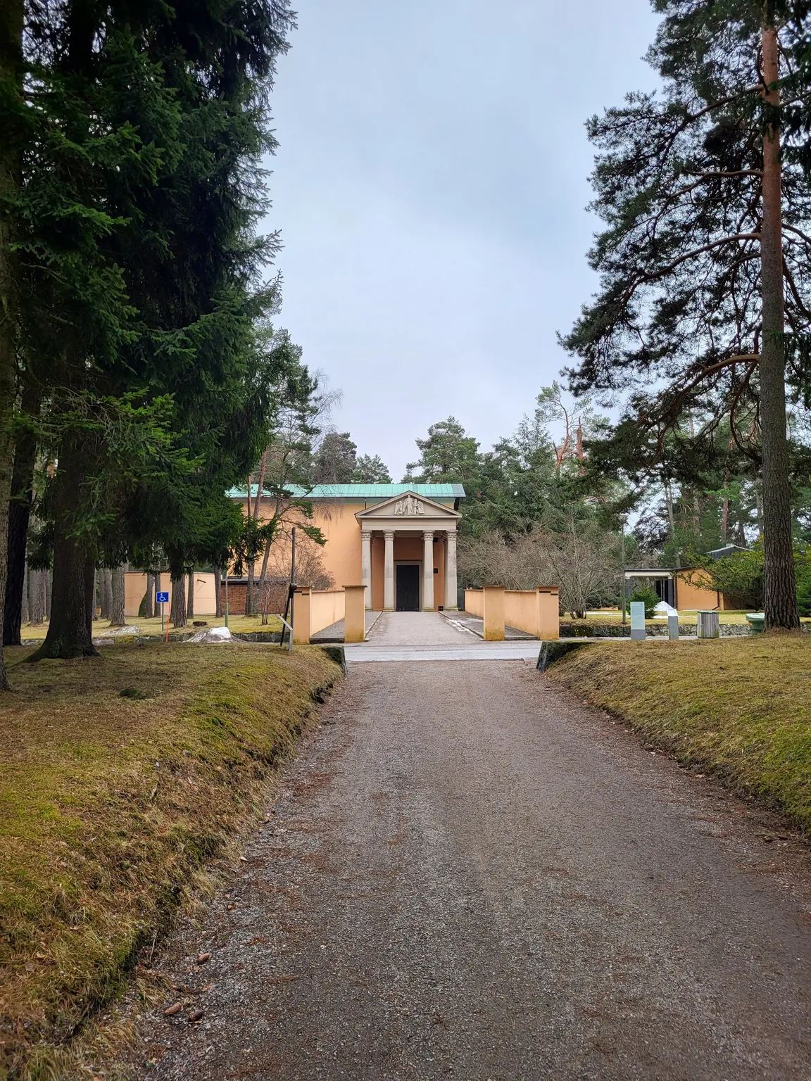 Skogskyrkogården