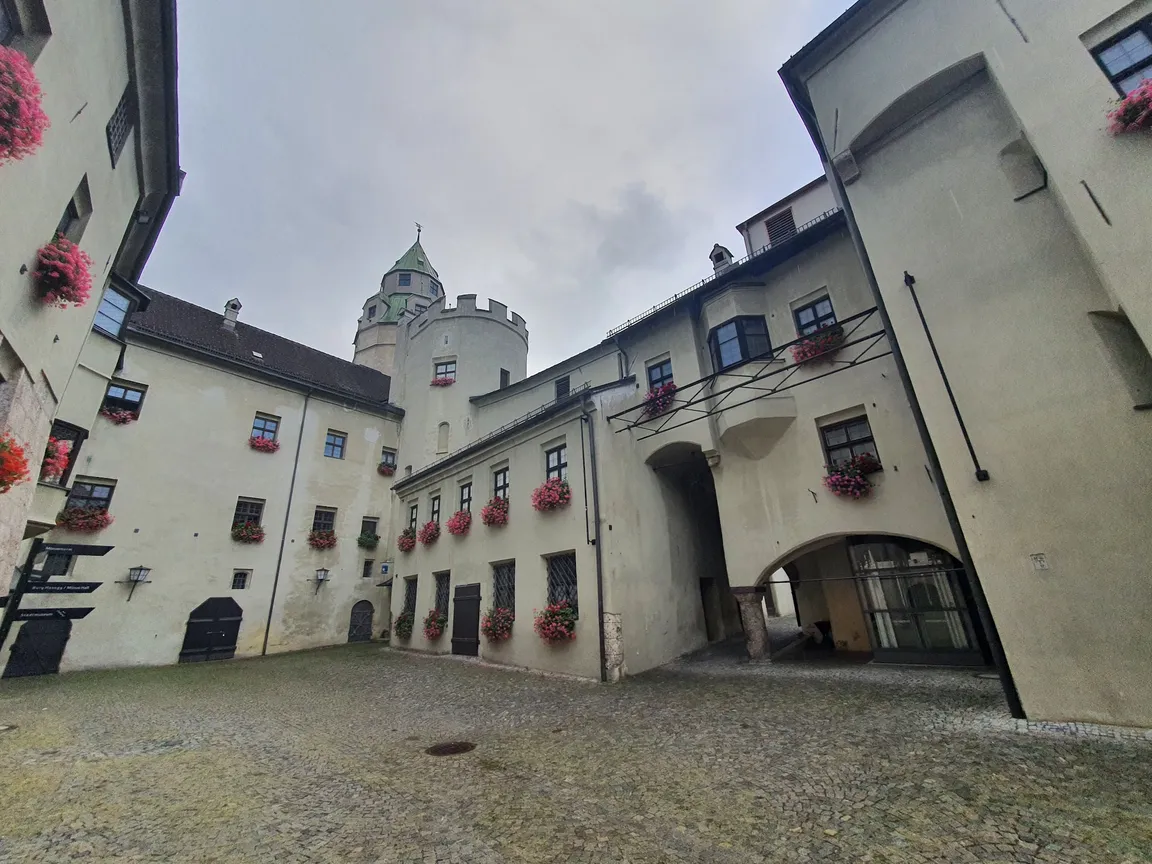 Burg Hasegg / Münze Hall in Tirol