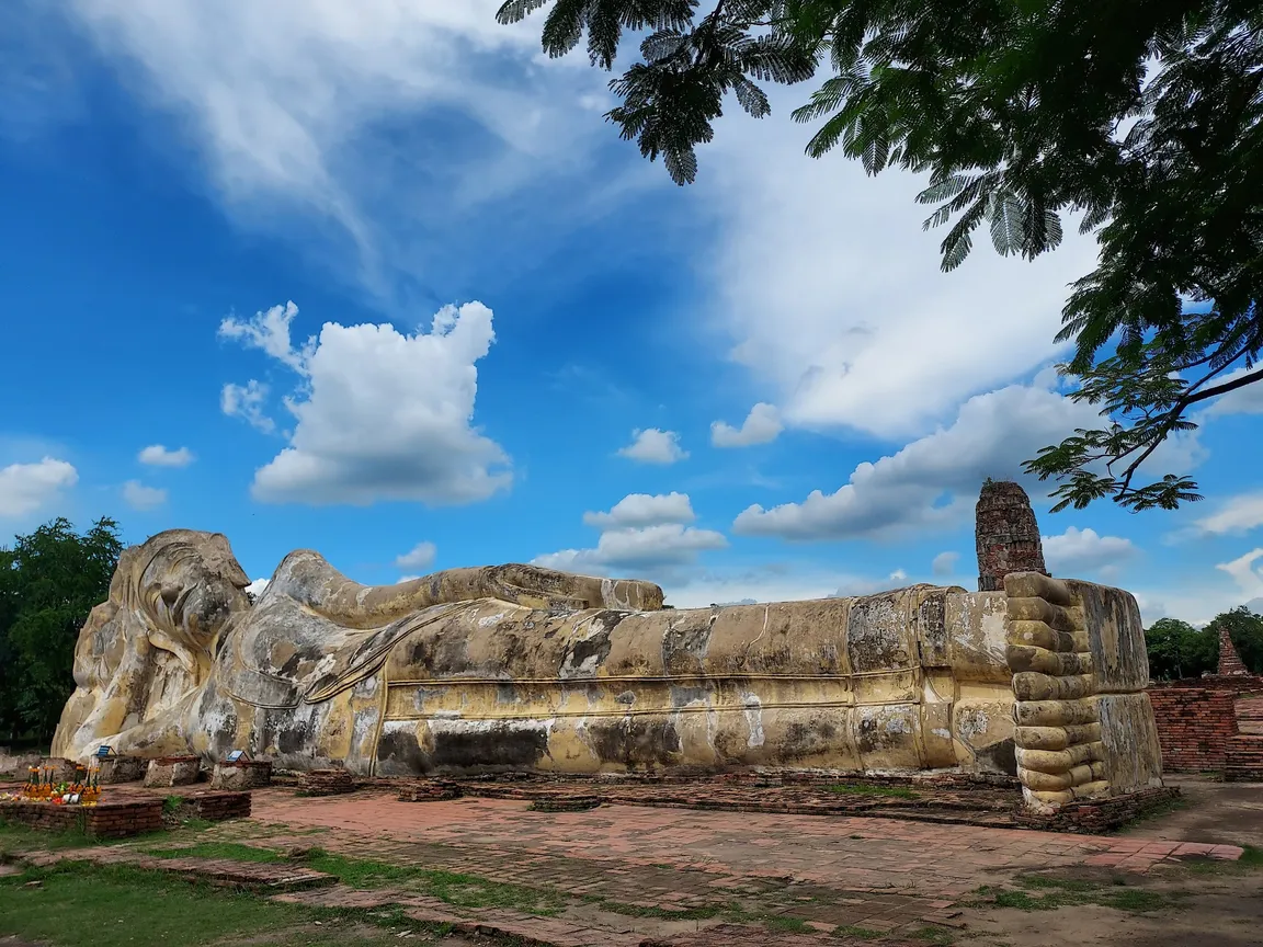 Wat Lokaya Sutha