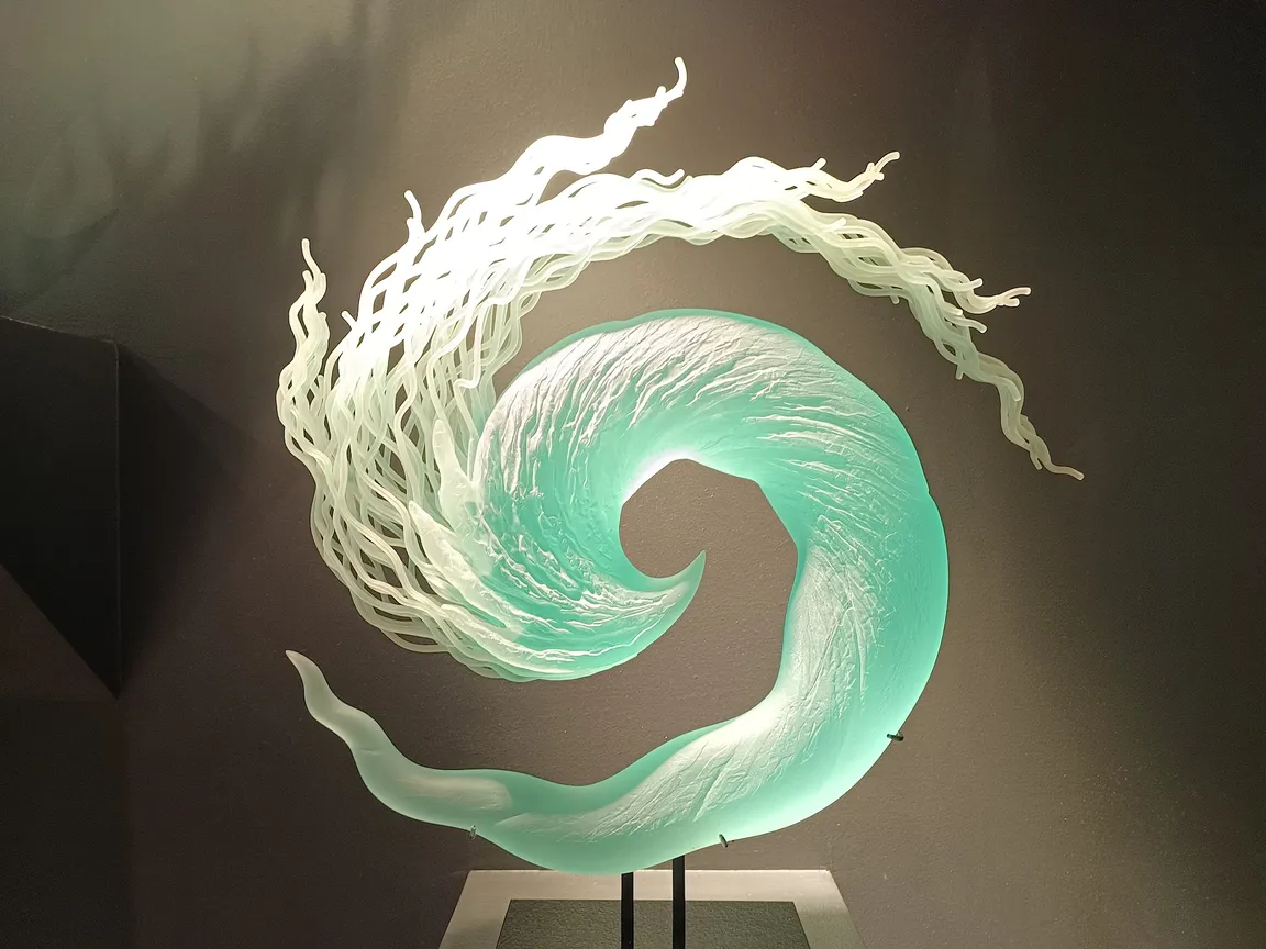 Imagine Museum: Contemporary glass art