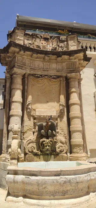 Statue de Neptune