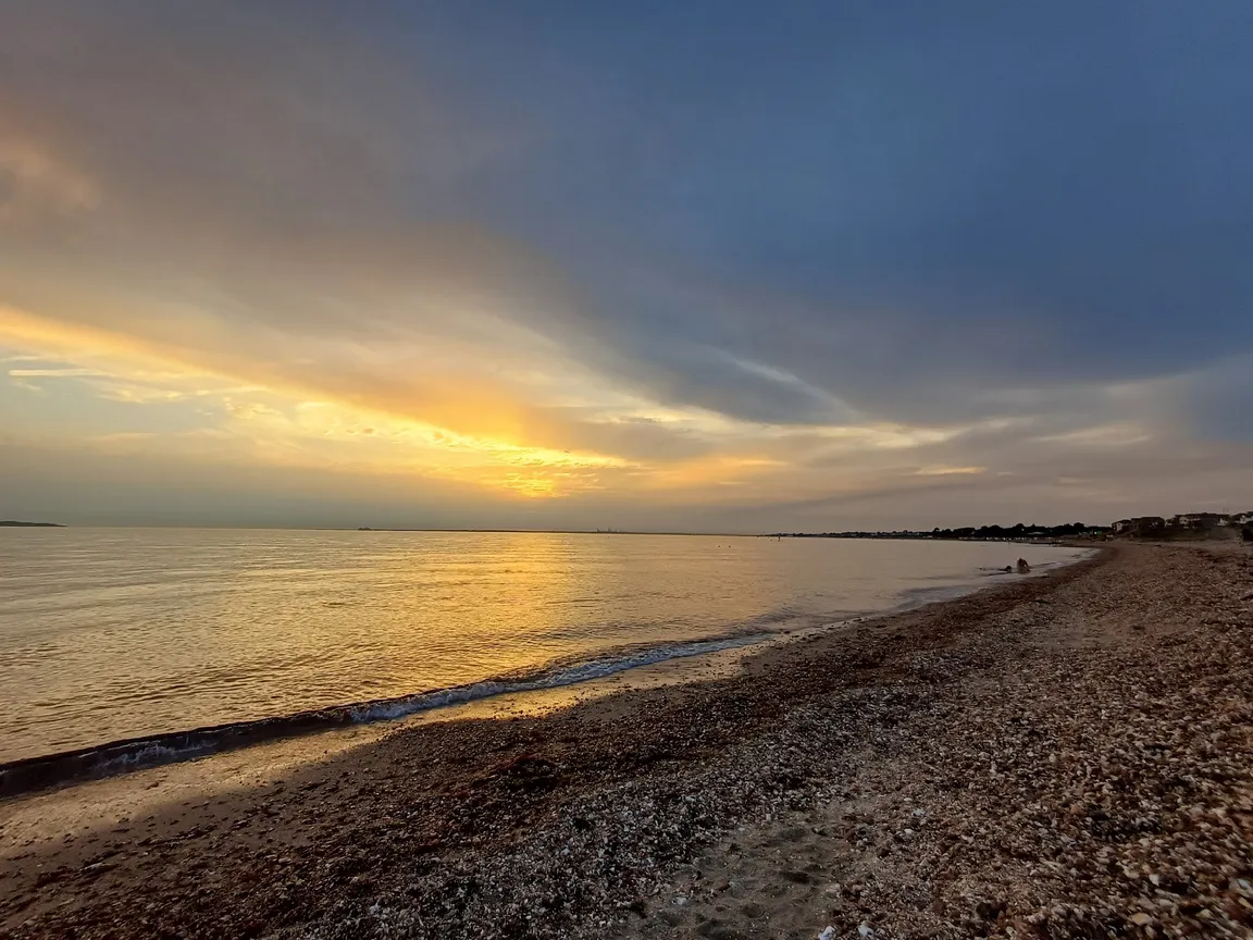 Lee on the Solent beach