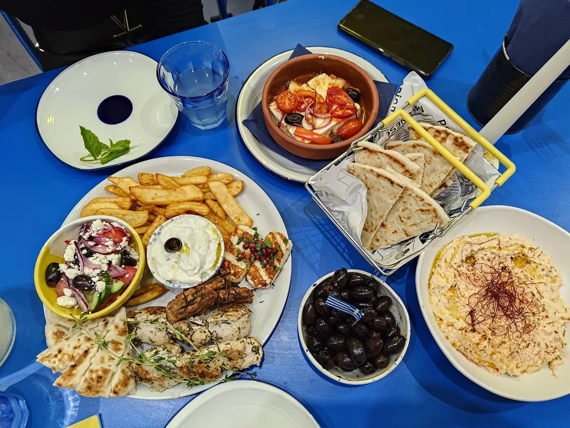 Pitagoras Greek Food & Wine