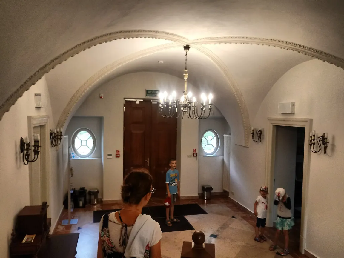 Pałac w Chrzęsnem