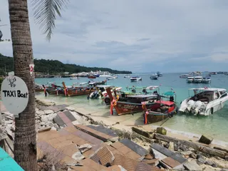 Bottoms up Phi Phi