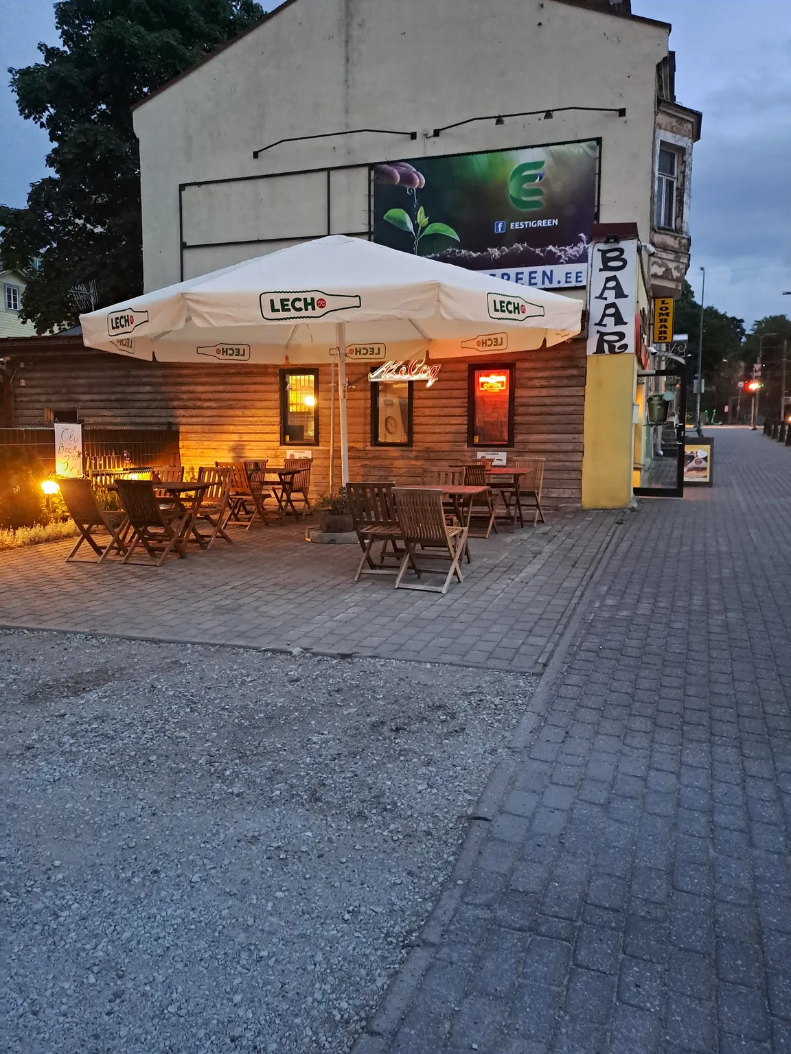 Alex Kebab & Baar